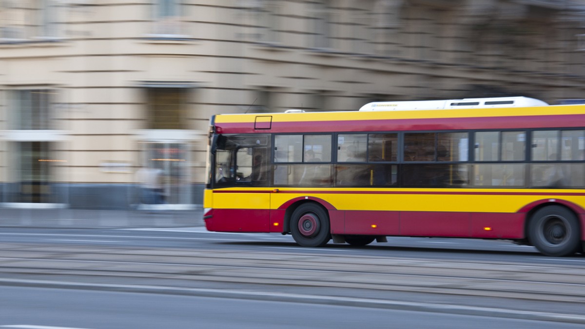 Białołęka walczy z awarią. Duże utrudnienia dla autobusów ZTM