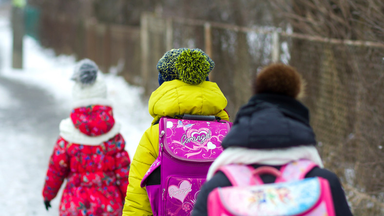 W województwach podlaskim i warmińsko-mazurskim rozpoczynają się ferie zimowe. Uczniowie z tych regionów dwutygodniową przerwę w nauce będą mieli do 2 lutego.