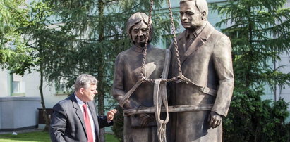 Pomnik Lecha i Marii Kaczyńskich już gotowy
