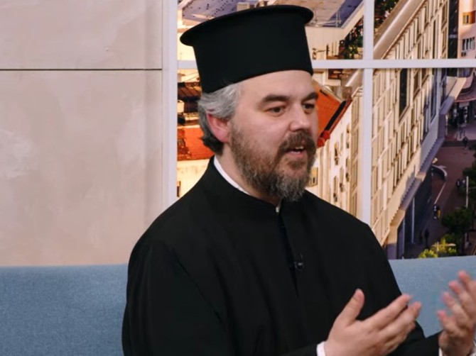  Sveštenik Borislav Petrić