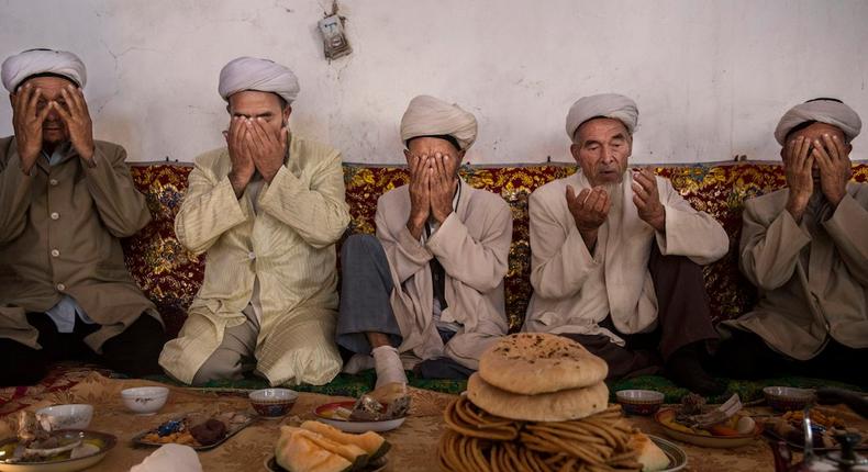 xinjiang uighur pray