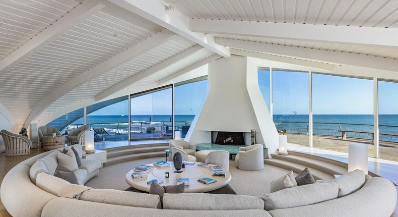 The living room of Wave House, architect Harry Gesner's ode to the ocean.Simon Berlyn