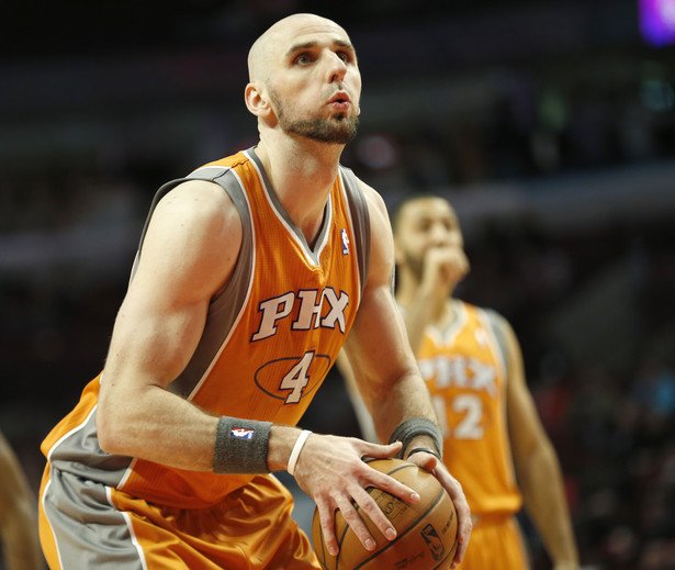 Liga NBA: 12 punktów Gortat. Zwycięstwo Phoenix Suns