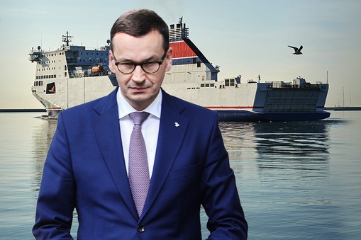 Prom ze stoczni w Szczecinie, odpływa w dale. Smutny premier Morawiecki