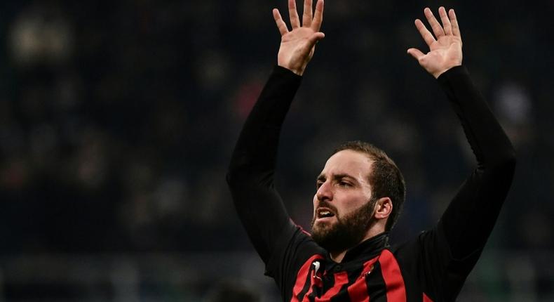 Gonzalo Higuain has been urged to earn a permanent move to Chelsea by Maurizio Sarri