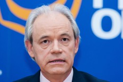 PO apeluje do PiS w sprawie katastrofy smoleńskiej: Nie upolityczniać tragedii