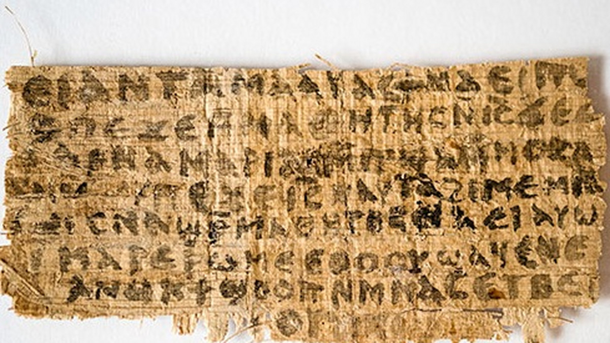 Znaleziony ostatnio fragment starożytnego papirusu dowodzi, że Jezus był żonaty z Marią Magdaleną? Tak twierdzą naukowcy. Odkryty kawałek papirusu ma wymiary 8 na 4 cm i zaprzecza wierze wyznawanej przez wieki, że Jezus żył w celibacie.