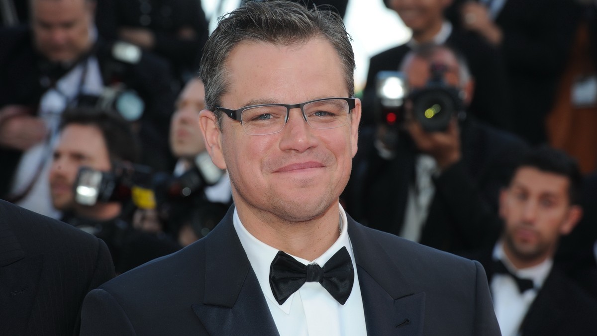 Matt Damon w wywiadzie dla telewizji BET skrytykował prezydenta Baracka Obamę za inwigilację Amerykanów, prowadzoną przez Narodową Agencję Bezpieczeństwa. Zdaniem komentatorów, słowa znanego aktora są dowodem na pękanie liberalnej koalicji gwiazd Hollywood, które są coraz bardziej rozczarowane polityką amerykańskiego prezydenta.