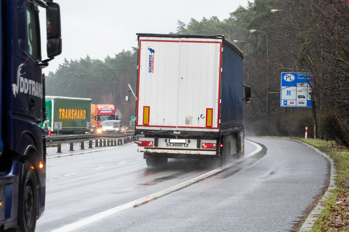 Ujemne saldo Polski w handlu towarami. Takich wartości nie było od 2022 r.