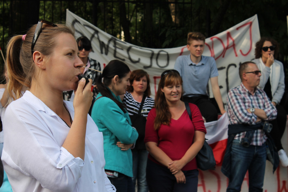 Matka walczy o dziecko protest przed Ambasadą Szwecji. Piotr Halicki5