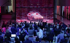 Volkswagen ID.3 zaskoczył rynek i skusił już ponad 10 tys. kierowców. 'Zainteresowanie przekroczyło nasze oczekiwania'