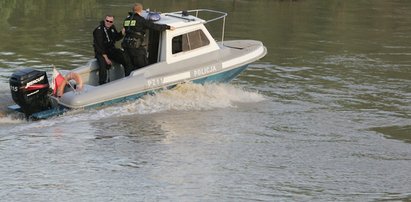 Syn znalazł w stawie zwłoki swojej matki! Co się stało?