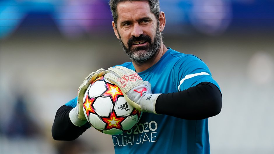 Scott Carson