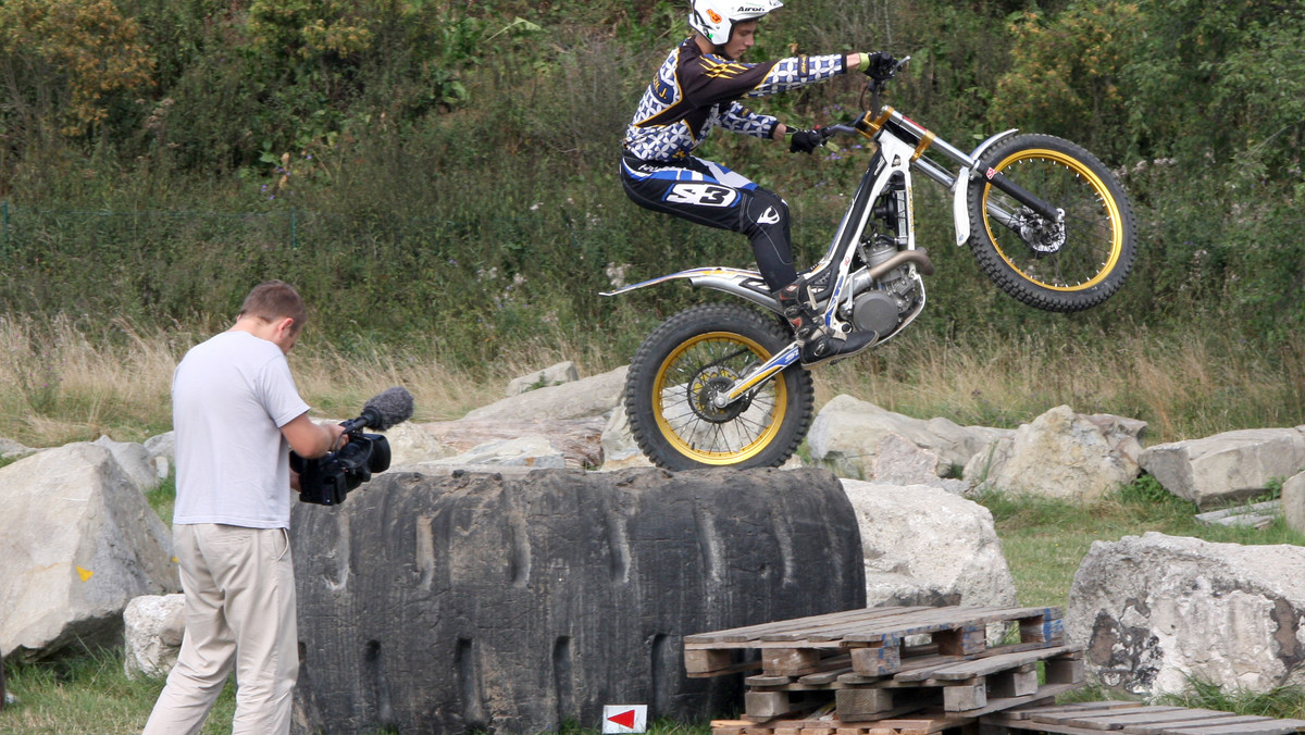 Jeden z najbardziej utytułowanych nowotarskich sportowców, Tadeusz Błażusiak, motocyklista startujący w trialu i enduro, będzie bohaterem filmu.Telewizja Polska przygotowuje produkcję o roboczym tytule "Taddy z Nowego Targu".