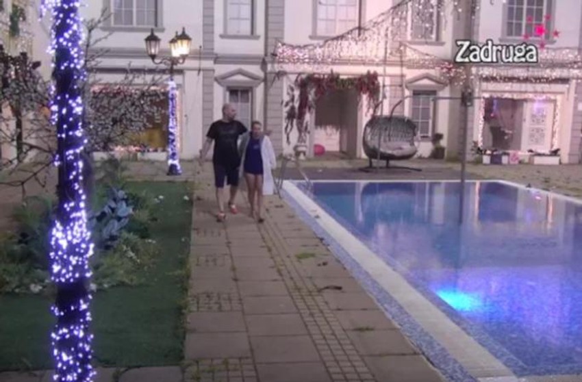 Zvezdan i Valentina šetaju po dvorištu