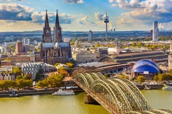 'Chrześcijaństwo szkodliwe dla wizerunku miasta'. Kontrowersyjna decyzja Kolonii