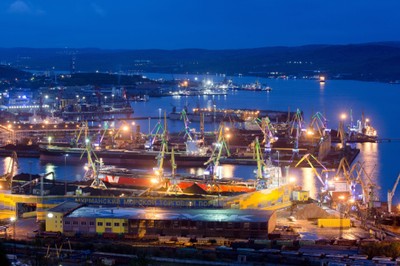 Rosja zarabia na ropie mimo sankcji i limitów?