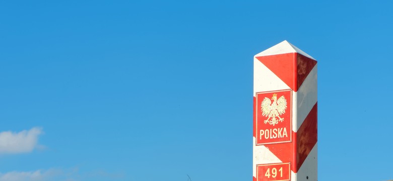 Mandaty dla turystów za wycieczkę pod słup graniczny