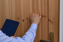 ten dokument muszą mieć właściciele domów i mieszkań. za jego brak wle