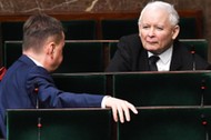 Szef MON Mariusz Błaszczak i prezes PiS Jarosław Kaczyński w Sejmie