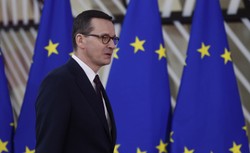 Morawiecki na szczycie UE: Będziemy twardo bronić naszych interesów
