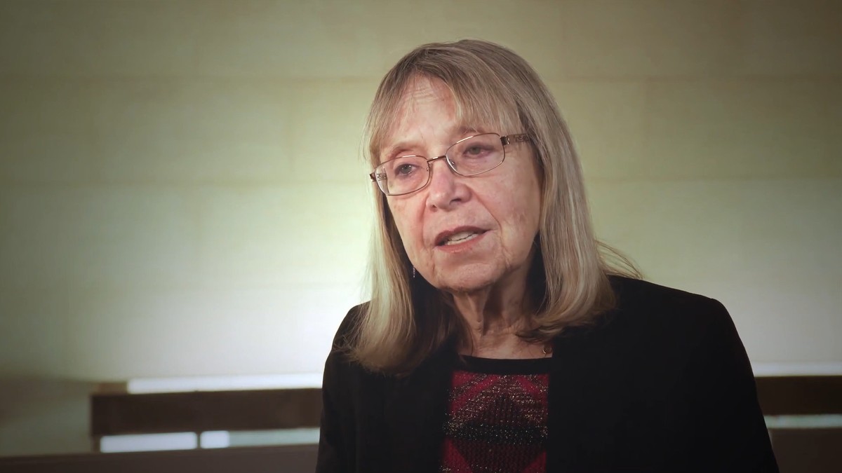 Ester Vojcicki,