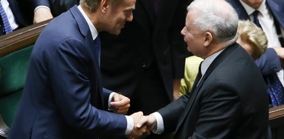 W PiS panika: Kaczyński podał rękę "zdrajcy"