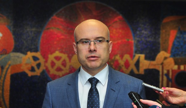 Novi Sad, Aleksandar Vulin, Miloš Vučević, Protokol, Penzioneri