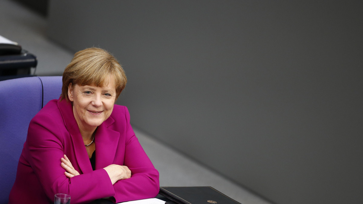 Kanclerz Niemiec Angela Merkel opowiedziała się w środę w Bundestagu za pozostaniem Wielkiej Brytanii w Unii Europejskiej, pomimo sporu o kandydaturę Jean-Claude'a Junckera na przewodniczącego Komisji Europejskiej.