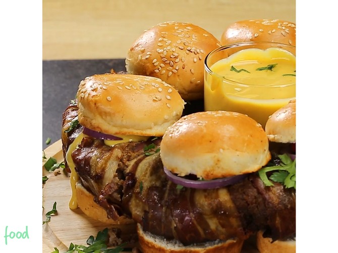 Noizz_food_Burger_ring_safe