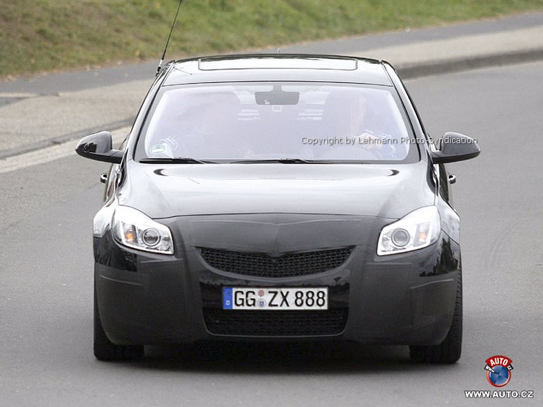 Zdjęcia szpiegowskie: Opel Insignia OPC