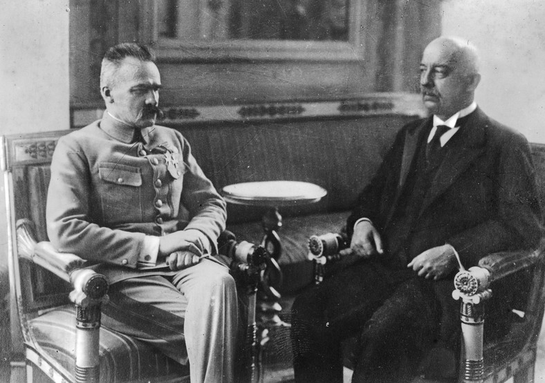 Naczelnik Panstwa Jozef Pilsudski i Prezydent Gabriel Narutowicz