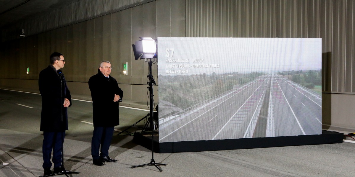 Minister obiecuje, że niebawem A2 dojedziemy do kolejnych miast.