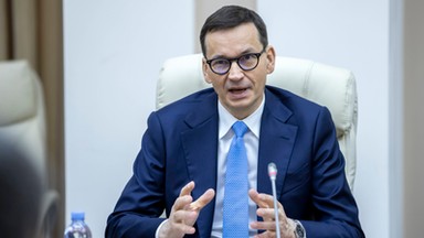 Burza po wpisie Morawieckiego o Smoleńsku. "Dla tej władzy nie ma świętości"