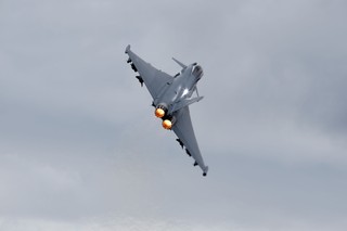 Brytyjskie Eurofightery poderwane z bazy w Malborku. 'Wczoraj też nastąpiło poderwanie'