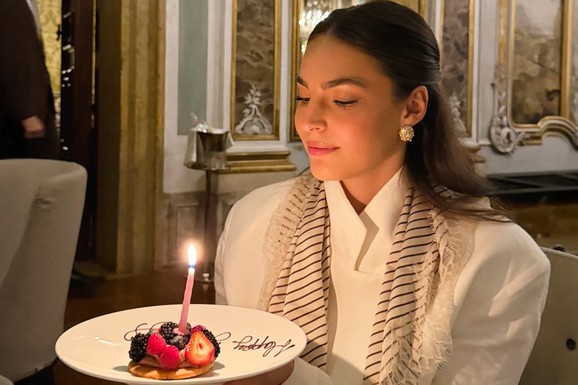 DŽEJLA RAMOVIĆ DANAS SLAVI ROĐENDAN Nećete verovati koliko godina je napunila: "Moje vreme tek dolazi"