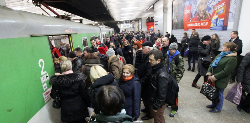 Bilety drożeją, a pociągi przepełnione