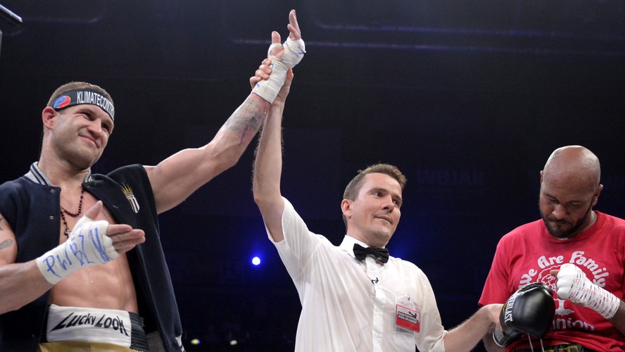 Rico Hoye przegrał na punkty z Łukaszem Janikiem