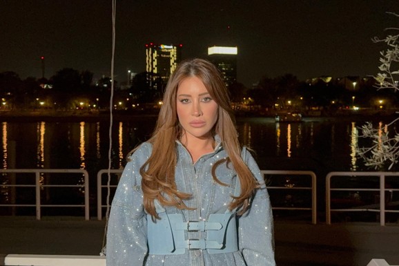 "OTVORENA SAM ZA UDAJU, PRSTEN KOJI SAM IMALA VRATILA SAM" Pevačica u miniću ukrala sve poglede, pa progovorila o udvaračima: "Priđi mi, nemoj posle da mi pišeš" (Video)