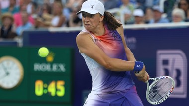 iga świątek zagrała pierwszy raz po igrzyskach. rywalka wykorzystała m