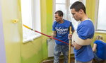 Piłkarze Lecha pomalowali pokoje w domu dziecka