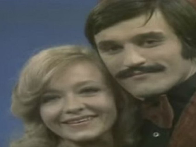 Milena Dravić i Dragan Nikolić u serijalu "Obarz uz obraz"