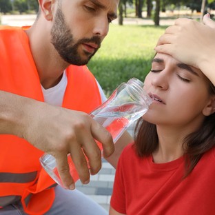 Balatoni elsősegélynyújtók: esetszám-rekord dőlt a hőség miatt  - így nyaraljon biztonságosan!