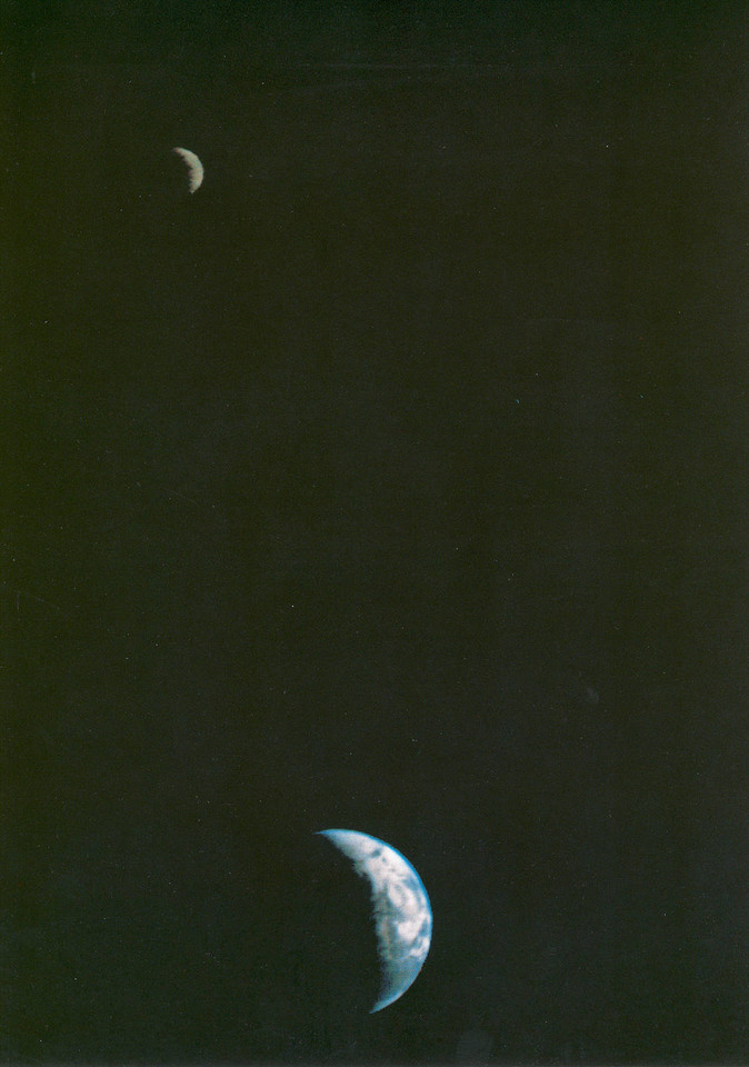 Ziemia i Księżyc (1977)