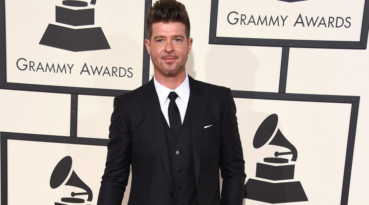 Robin Thicke élete romokban: exe házánál balhézott az énekes - Blikk