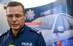 Rzecznik policji, Sokołowski, kontra gwiazda YouTube'a, Stonoga. 'Kupiłem dla ciebie smycz'