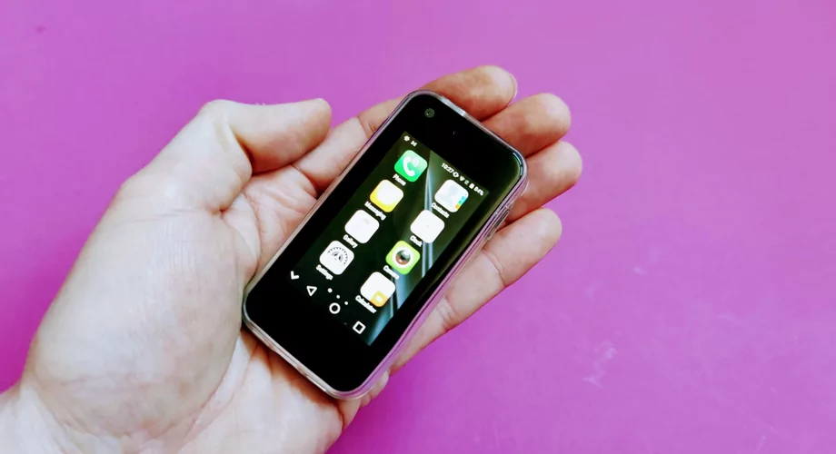 Mini-Handys mit Android: Die kleinsten Smartphones bis 4 Zoll | TechStage