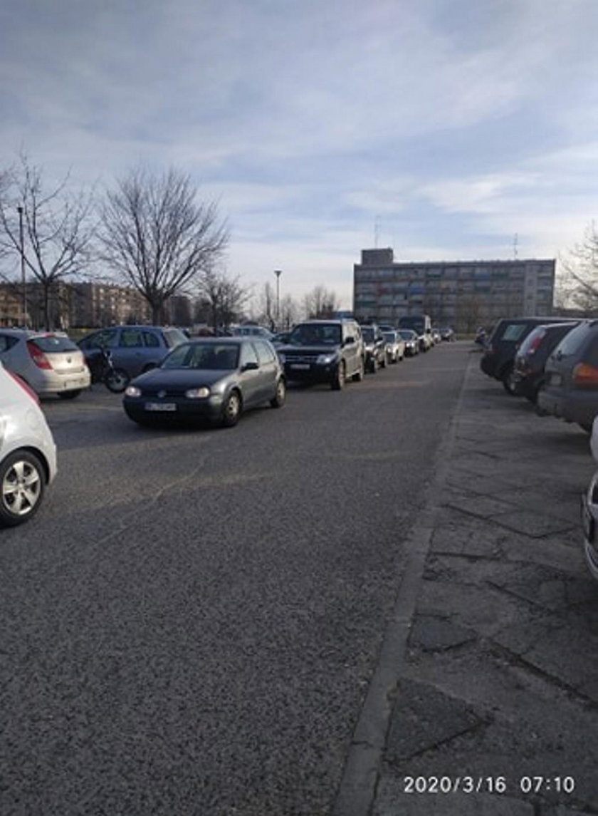 Niespokojnie w Łomży. Mieszkańcy walczą o swój szpital. Interweniuje policja