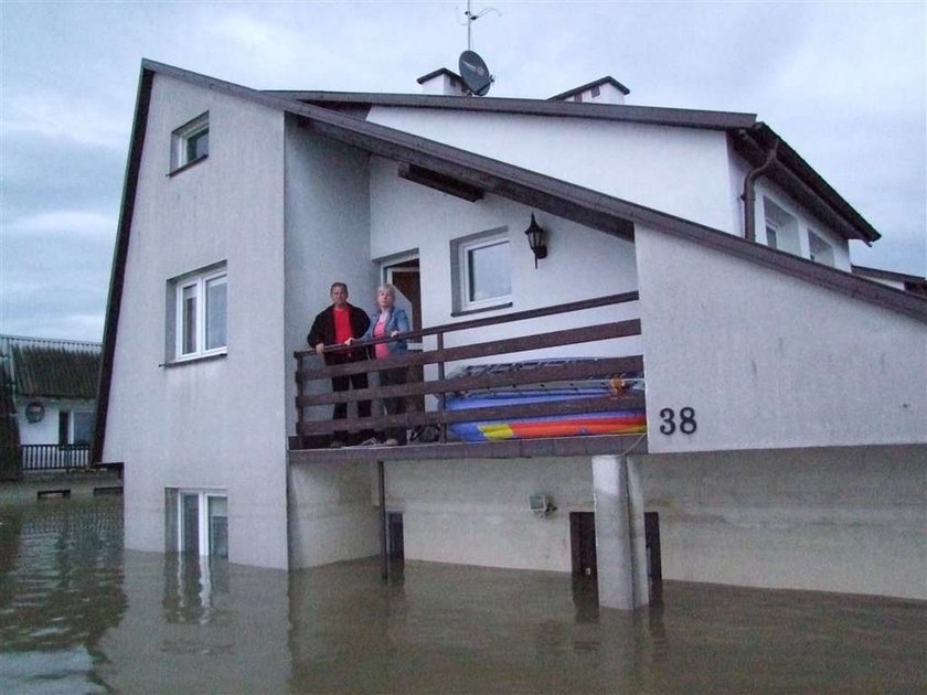 Stracili wszystko dwa razy. Znów zalało im dom