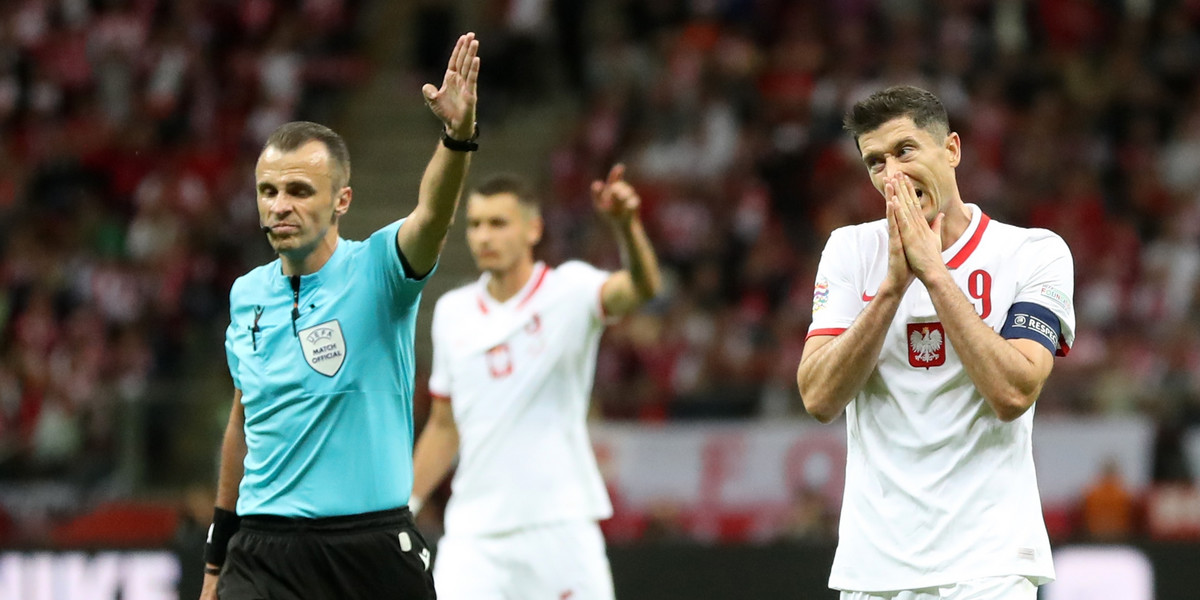Sędzia  Irfan Peljto prowadził m.in. mecz Polaków z Belgią w 2022 r., który przegraliśmy 0:1. 